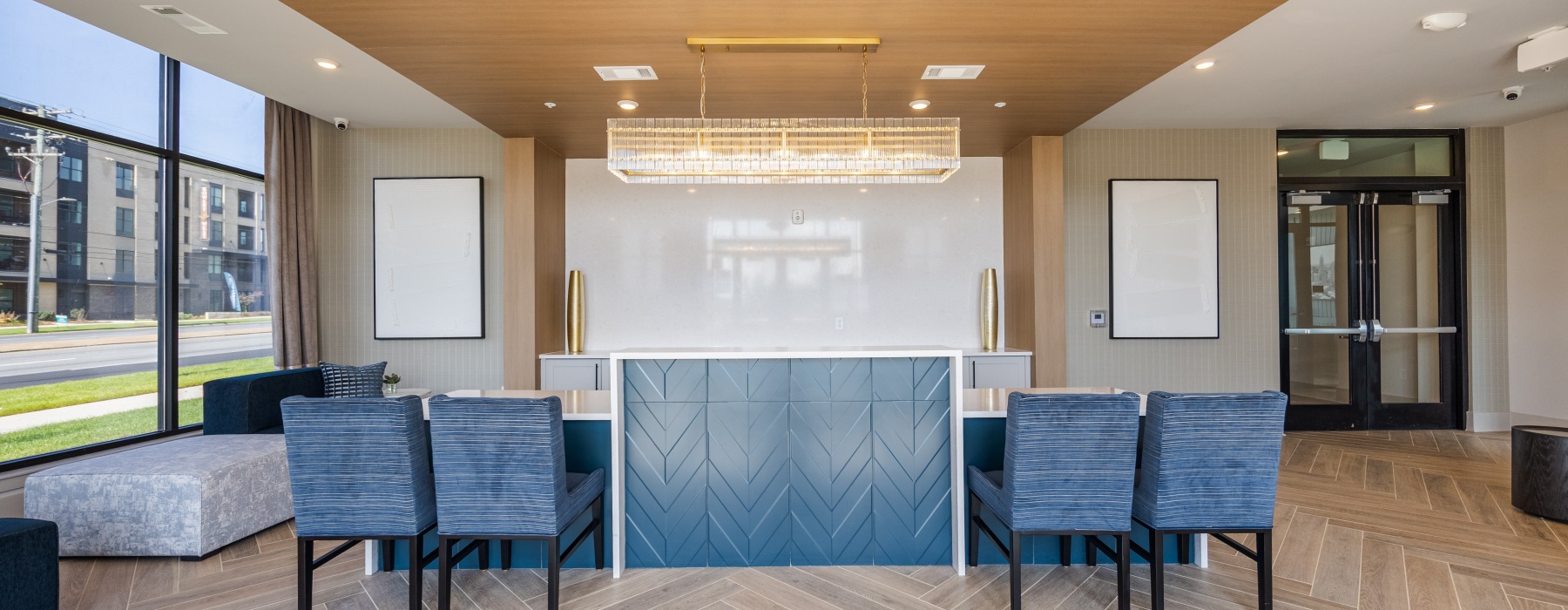 Entrance and Leasing Office